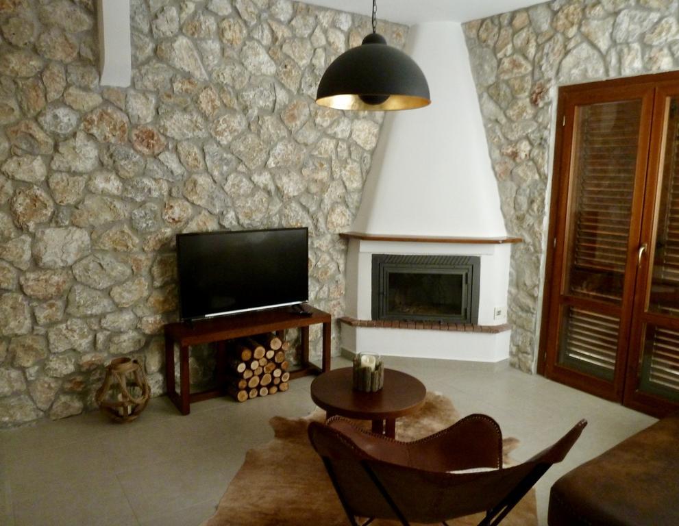 Beach House Nikiti Esterno foto